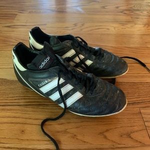 Adidas Mens or Womens soccer cleats